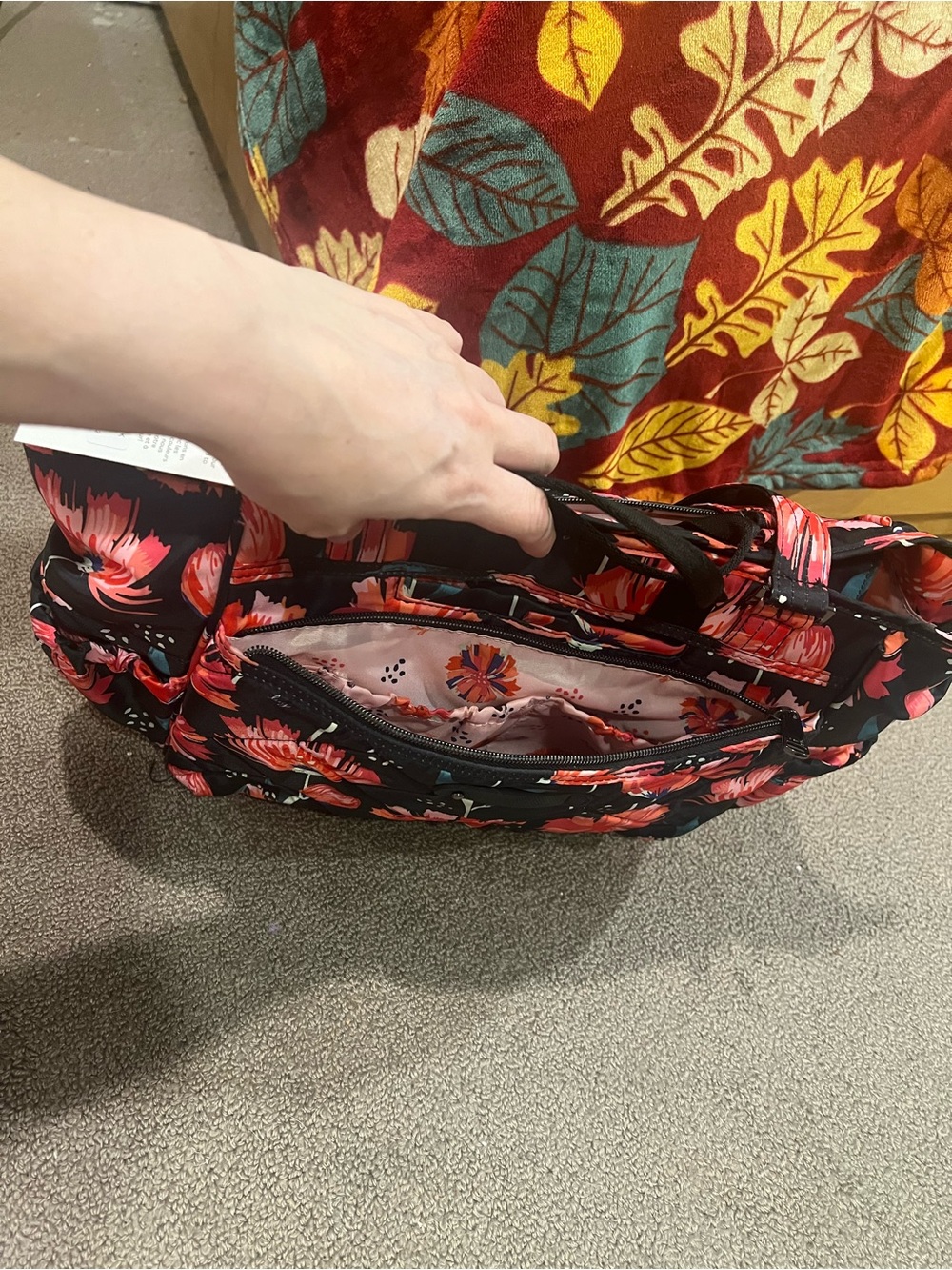 LUG Cabby SE Tote Bag- Pom Pom Floral Black NWT - Picture 6 of 8